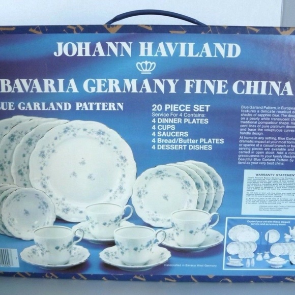 20 Piece Place Setting Blue Garland Bavarian NWT - Picture 2 of 6